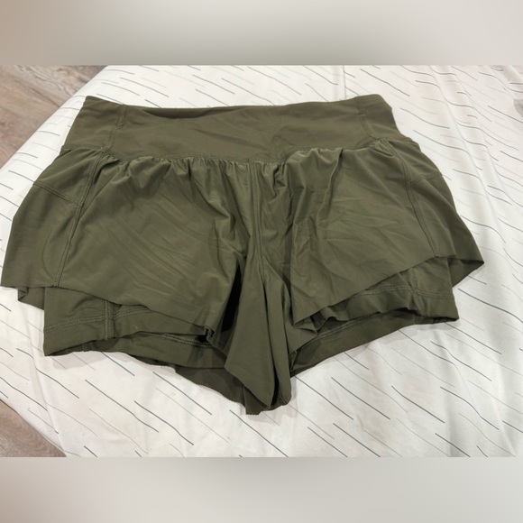 Lululemon Squad Goals Short (3.5") Dark Olive - Picture 9 of 9